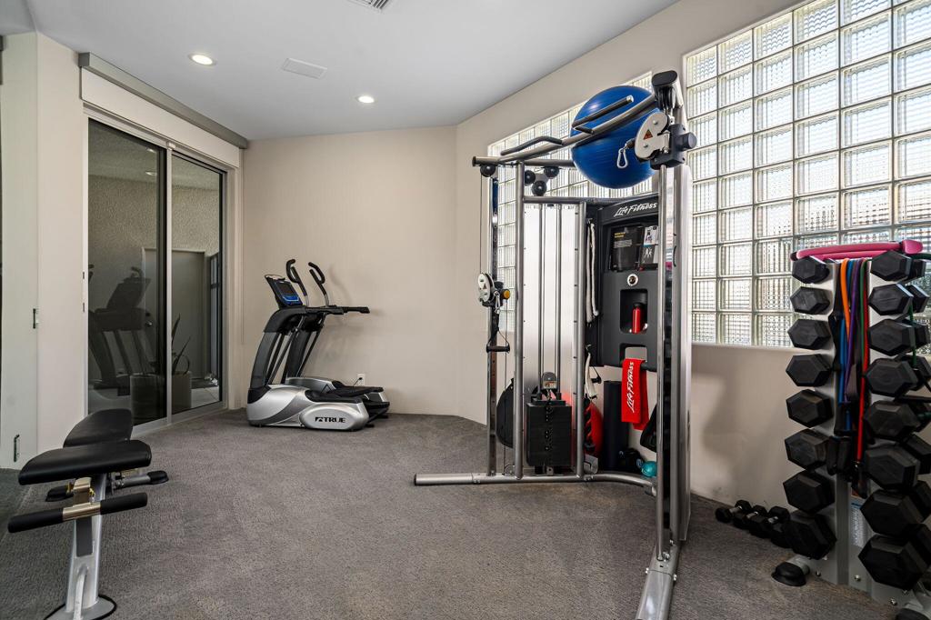 La Residence - Residential