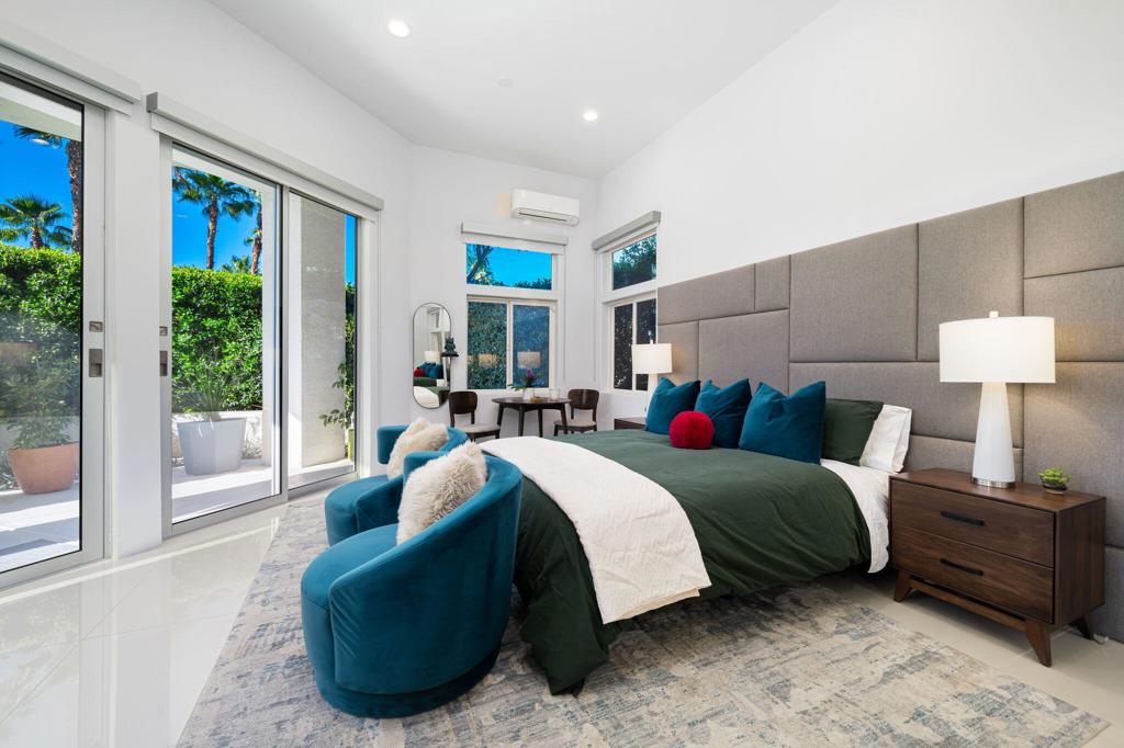 La Residence - Residential