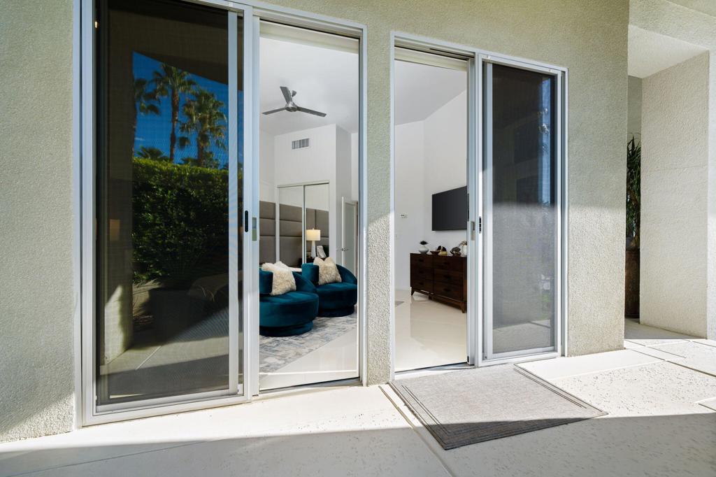 La Residence - Residential