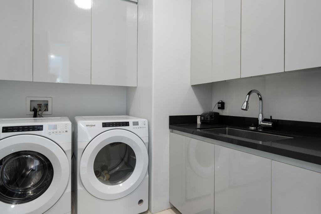 La Residence - Residential