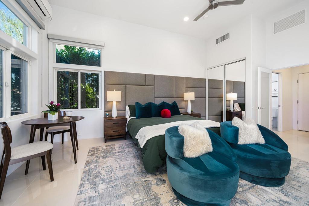 La Residence - Residential