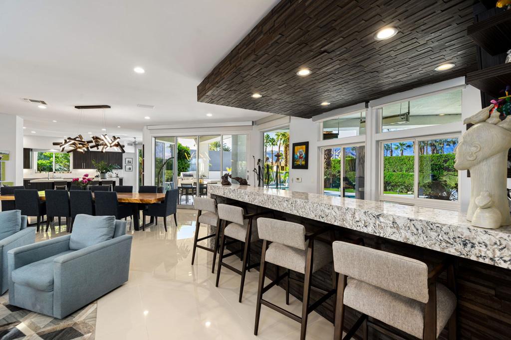 La Residence - Residential