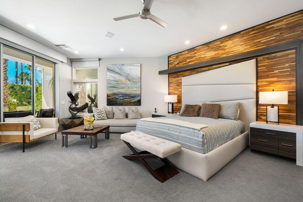 La Residence - Residential