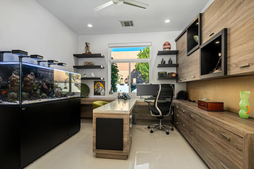 La Residence - Residential