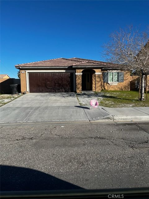 15785 Horizon Adelanto CA 92301