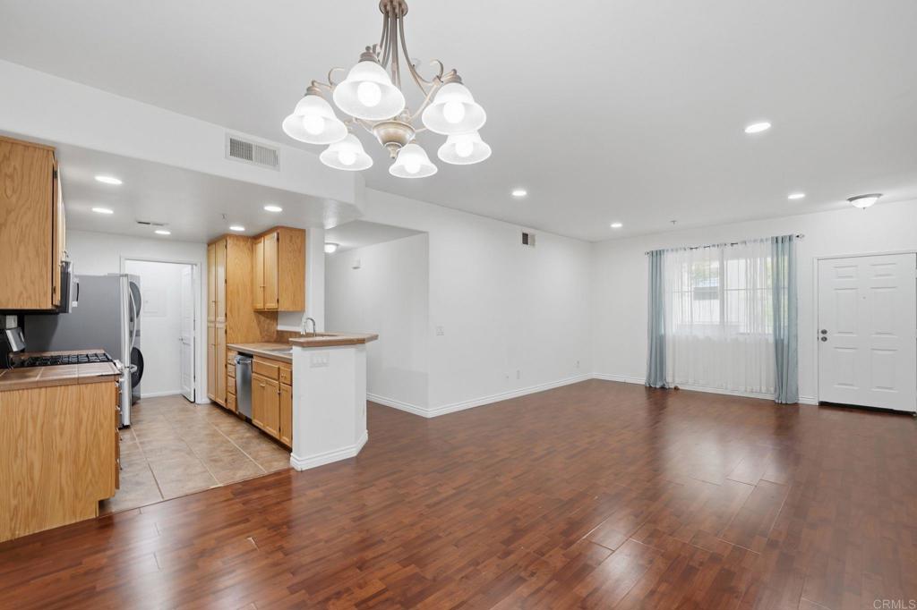 1880 Aubrives Place 2126