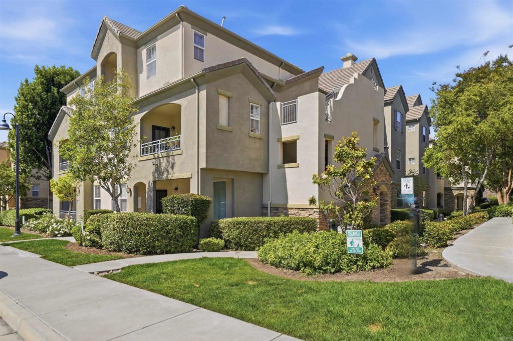 1880 Aubrives Place 2126