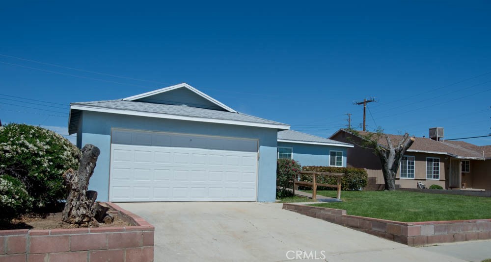 1015 W Avenue J7