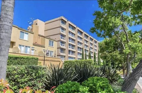 Photo of 1700 Civic Center Drive #607, Santa Clara, CA 95050 (MLS # ML82048477)