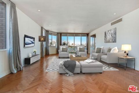 Photo of 300 N Swall Drive #452, Beverly Hills, CA 90211 (MLS # 23250231)