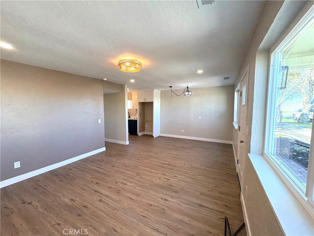 3883 Santa Fe