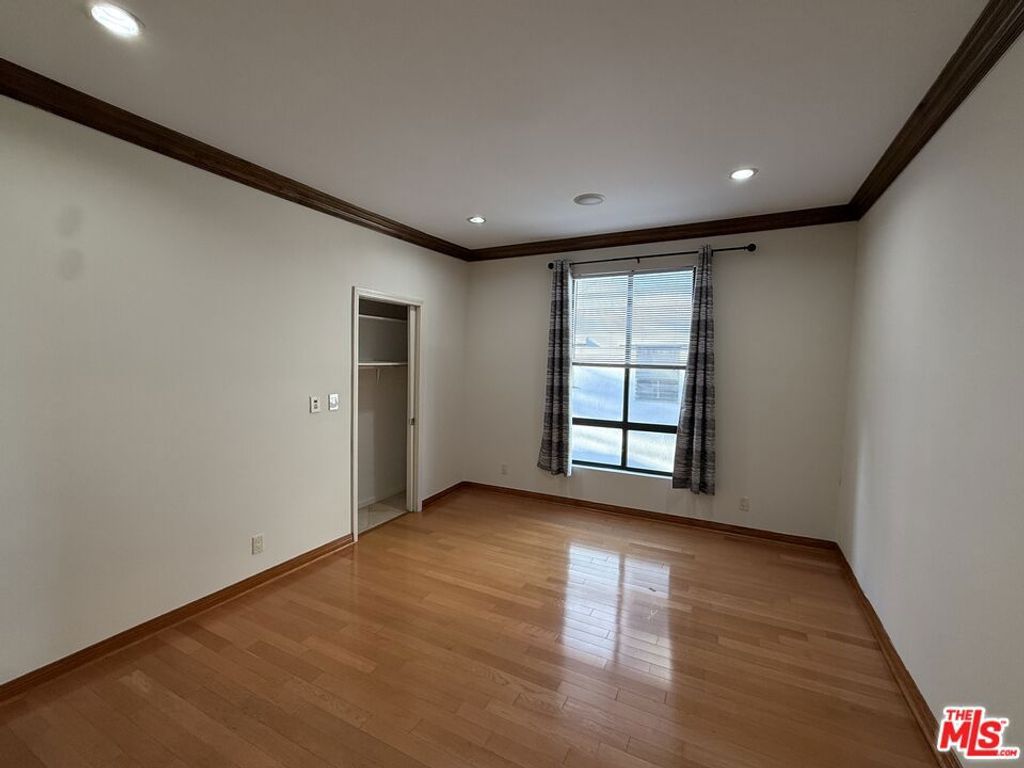 Photo of 450 N Oakhurst Drive #304, Beverly Hills, CA 90210 (MLS # 26665187)