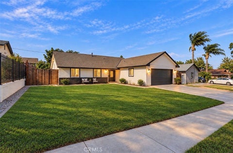 Photo of 11231 Campbell AVE, Riverside, CA 92505 (MLS # CV26213734)