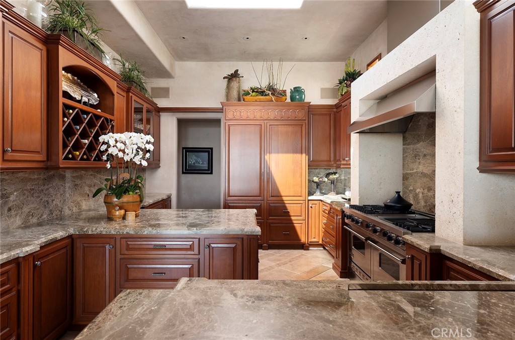 Irvine Terrace (IRVT) - Residential