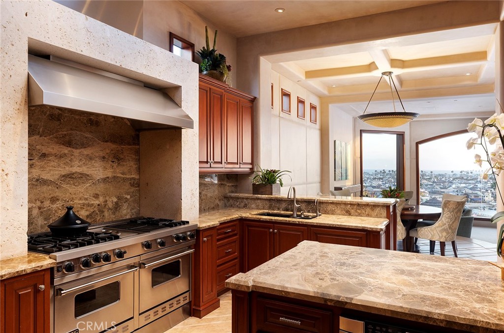 Irvine Terrace (IRVT) - Residential