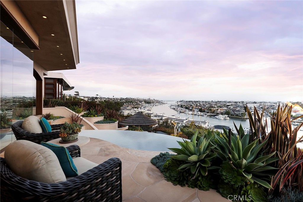 Irvine Terrace (IRVT) - Residential