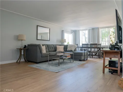 5050 Coldwater Canyon Unit 102, Sherman Oaks, CA 91423 - MLS#: SR26025138