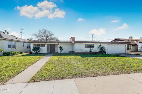 Photo of 630 W Roderick Avenue, Oxnard, CA 93030 (MLS # V1-33624)
