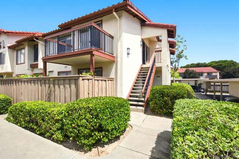 Photo of 4010 Porte La Paz #59, San Diego, CA 92122 (MLS # 260020161SD)
