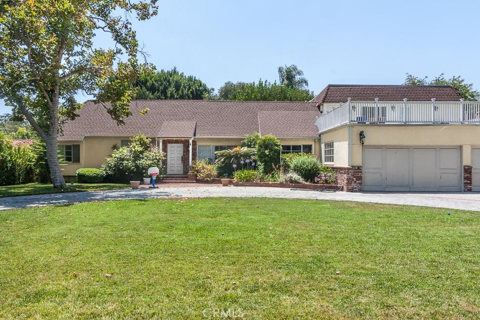 Properties 1 4645 Ledge Avenue