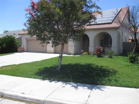 Photo of 31230 Bermuda, Winchester, CA 92596 (MLS # IV26226649)