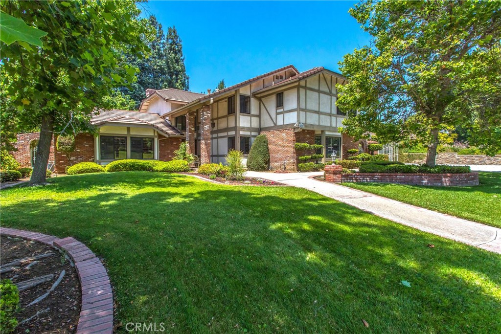 639 Valley View Drive