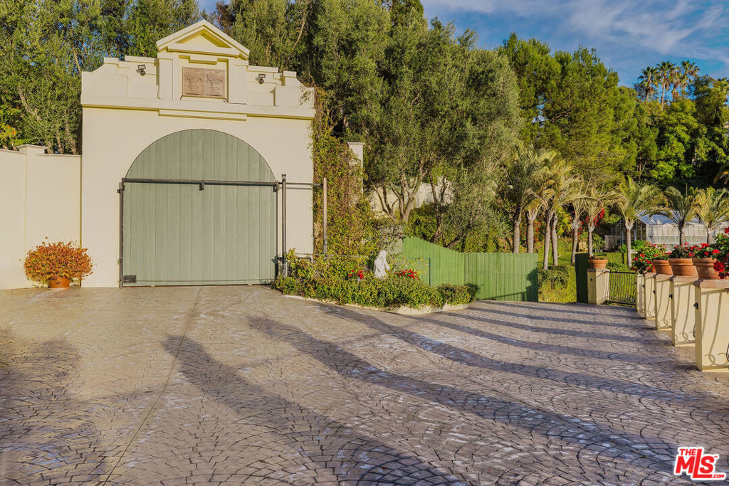 1401 Bel Air Road