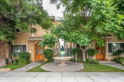 Photo of 216 N Buena Vista Street #113, Burbank, CA 91505 (MLS # BB26024803)