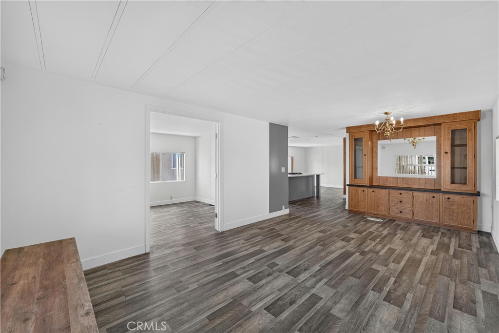 9080 Bloomfield 84