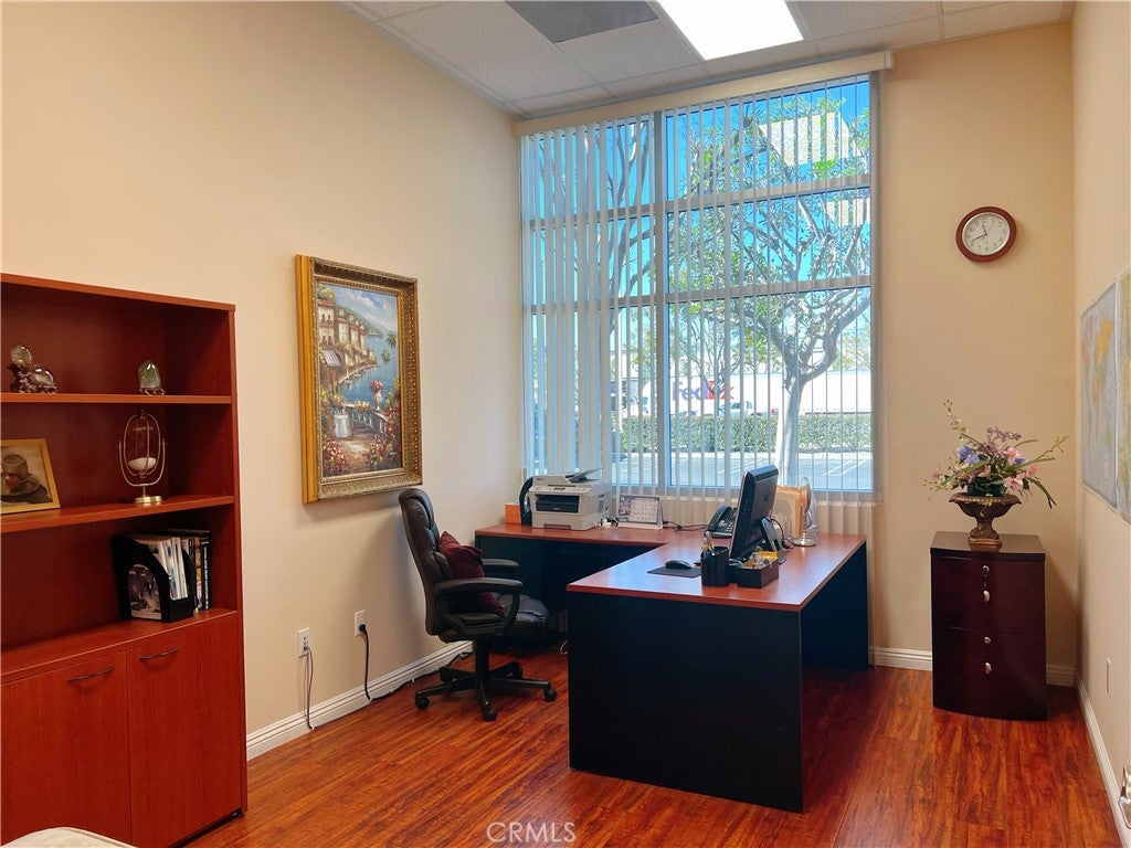 1115 S Grove Avenue 102