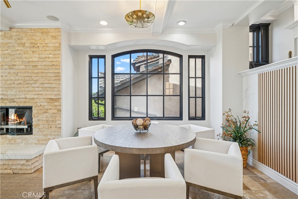 Properties 4 312 Carnation Avenue