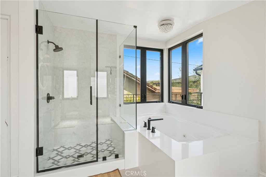 Corona del Mar South of PCH (CDMS) - Residential Lease