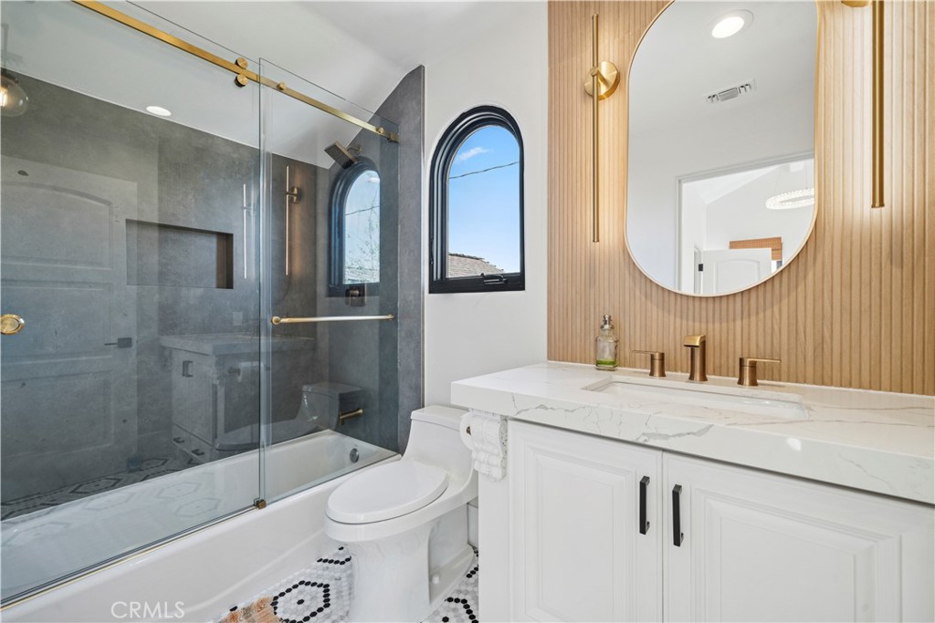 Corona del Mar South of PCH (CDMS) - Residential Lease