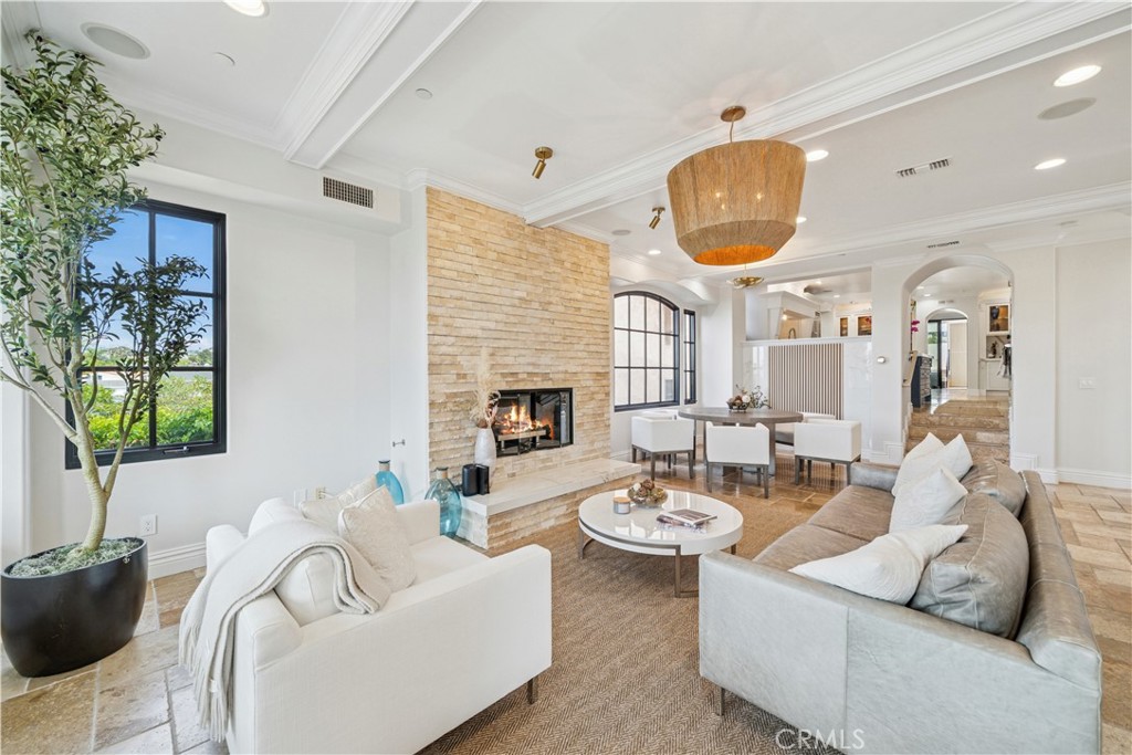 Corona del Mar South of PCH (CDMS) - Residential Lease