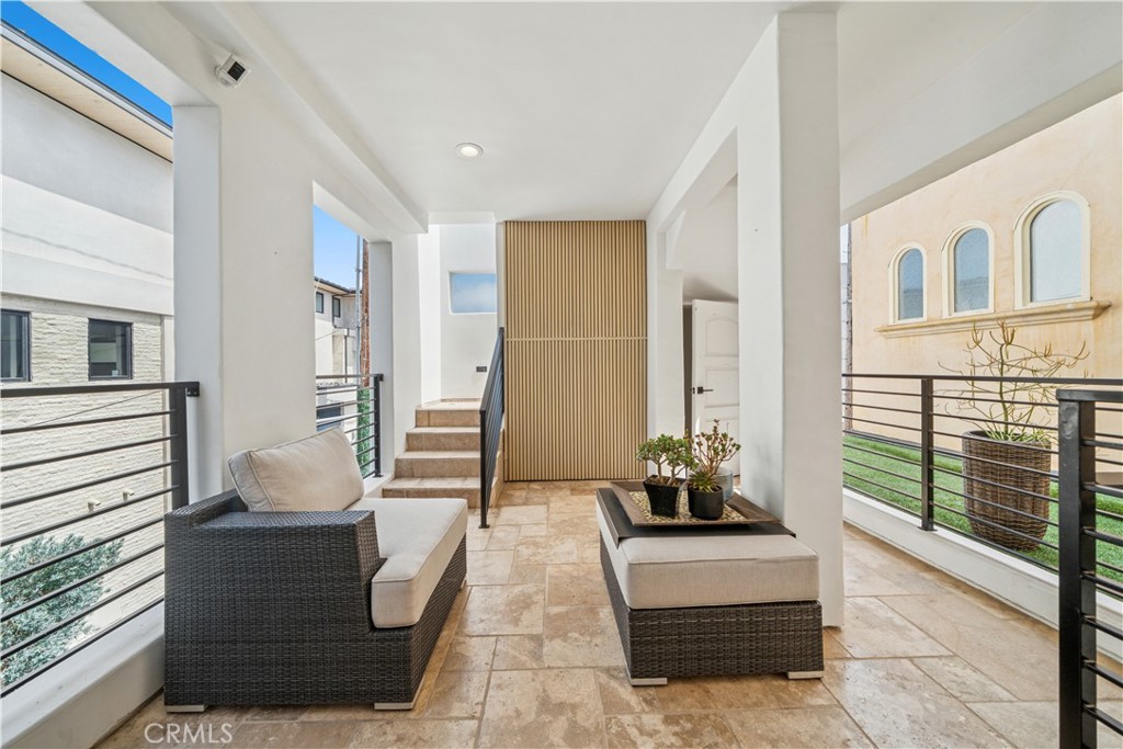Corona del Mar South of PCH (CDMS) - Residential Lease