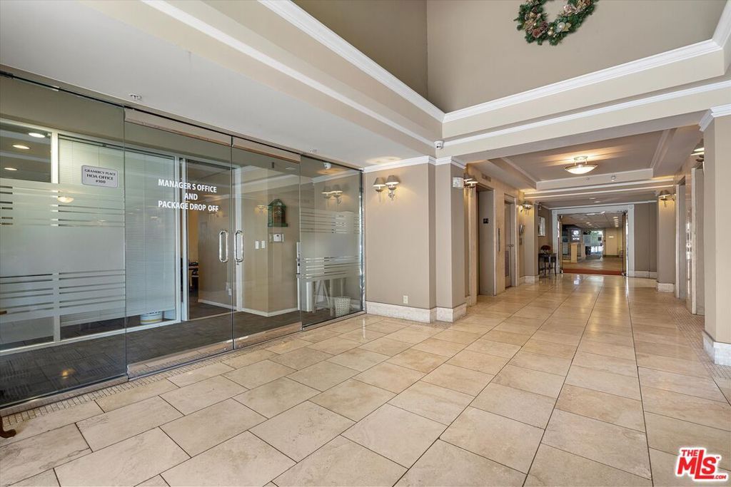 Photo of 620 S Gramercy Place #103, Los Angeles, CA 90005 (MLS # 26647783)