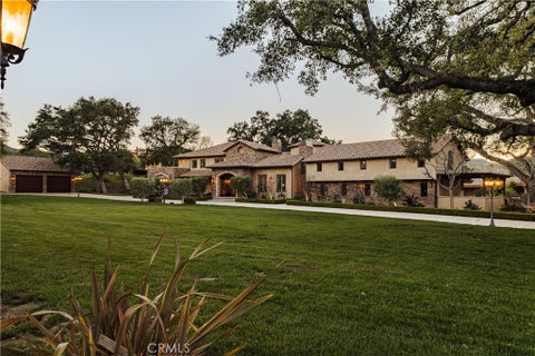 Photo of 16450 Alamo Canyon Rd, Canyon Country, CA 91387 (MLS # SR26223918)