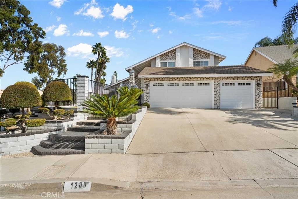 1200 Maple Tree Court