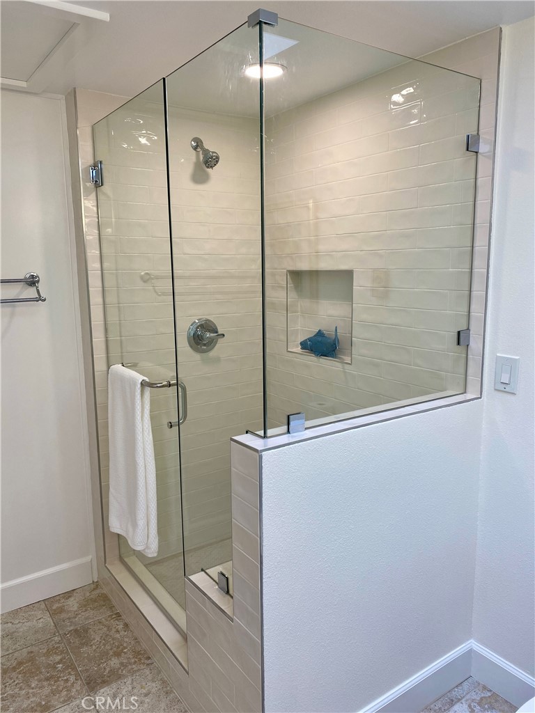 1241 Knollwood Rd, M4 46E