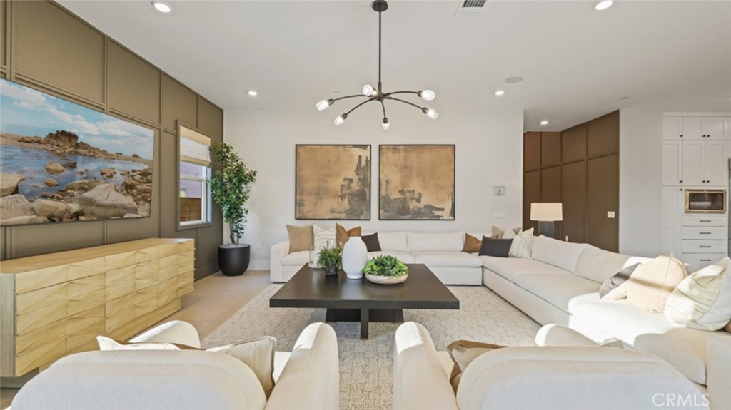 Cielo Vista - Residential