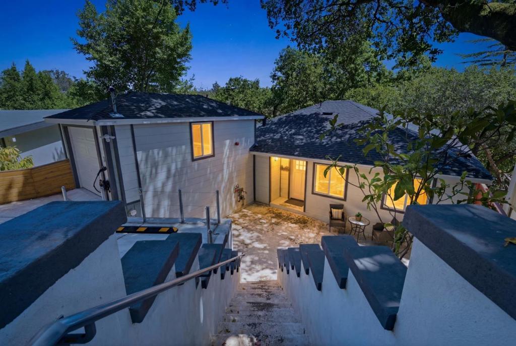 30 Fair Drive