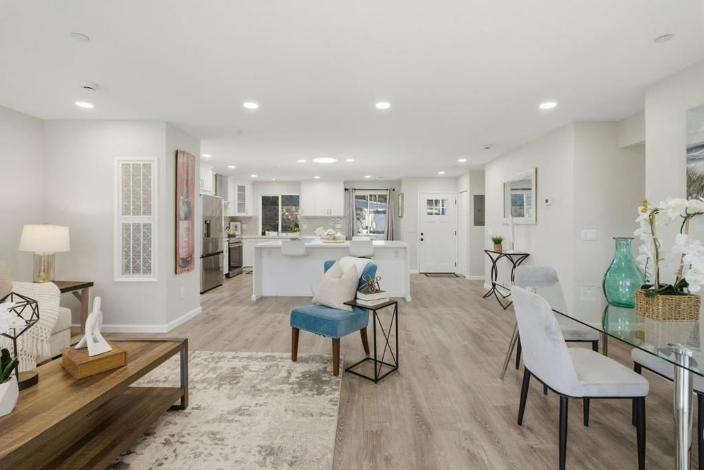 30 Fair Drive