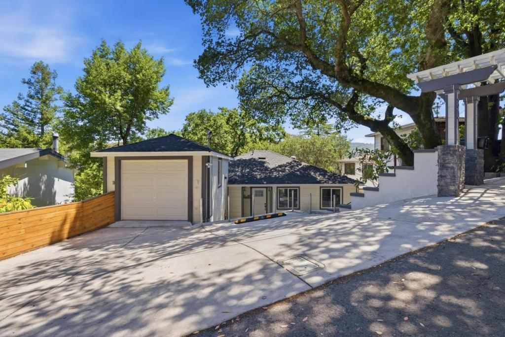 30 Fair Drive