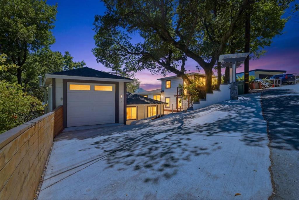 30 Fair Drive