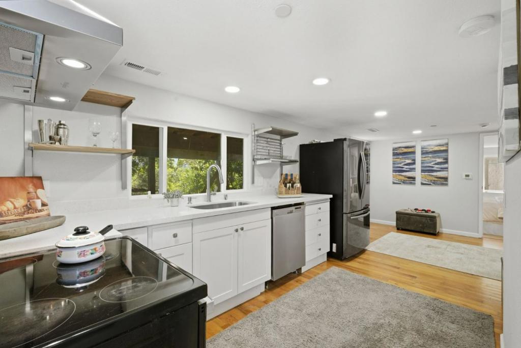 30 Fair Drive