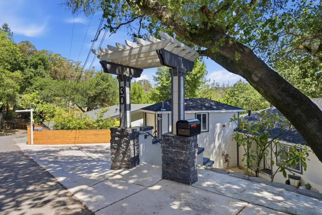 30 Fair Drive
