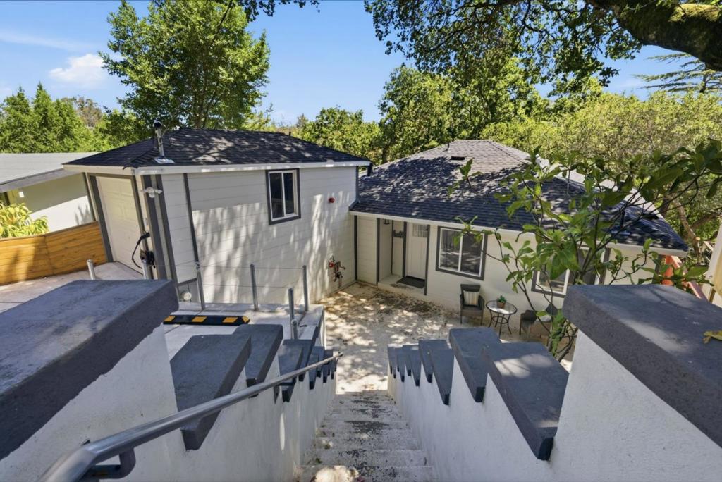 30 Fair Drive