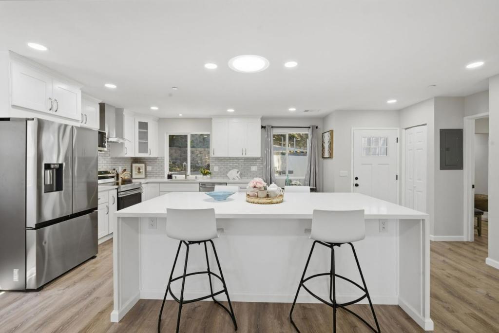 30 Fair Drive