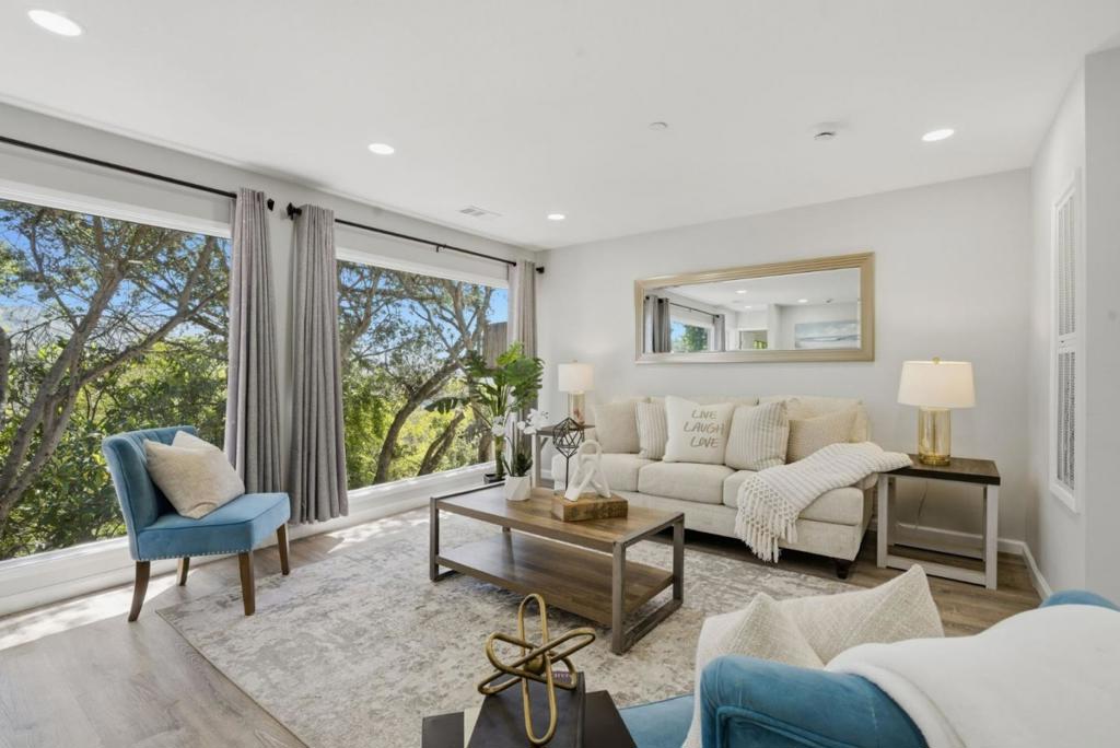 30 Fair Drive