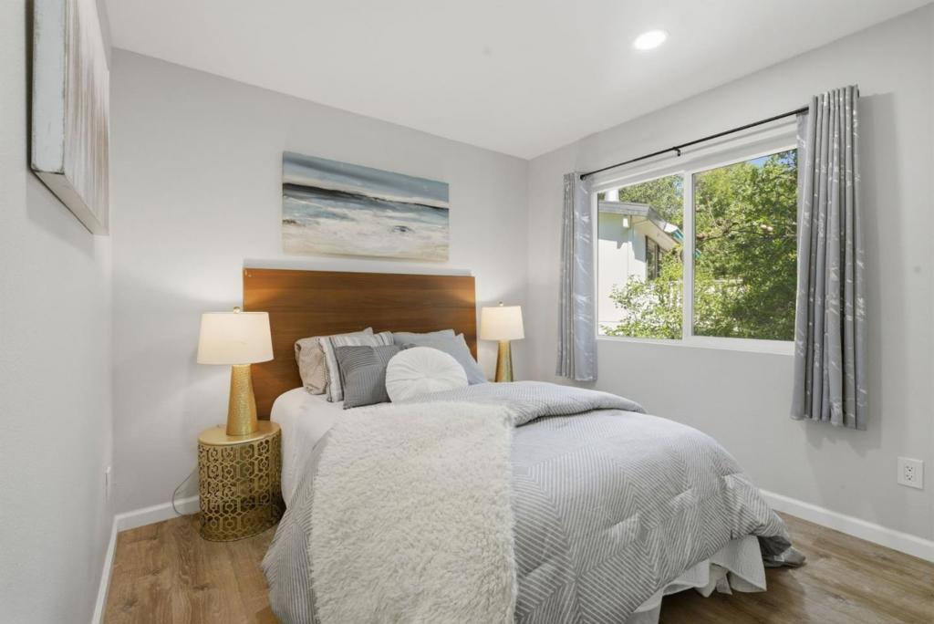 30 Fair Drive